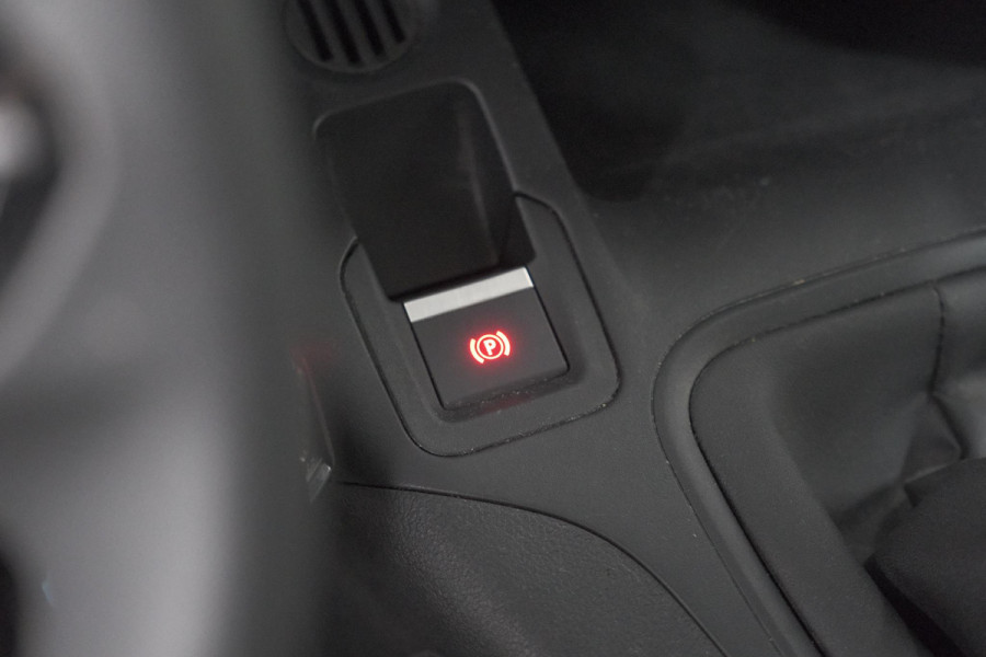 Peugeot Partner 1.5 BlueHDi 100 S&S L1 | Trekhaak | Apple Carplay | Laadruimte Pakket | 3 Zitplaatsen