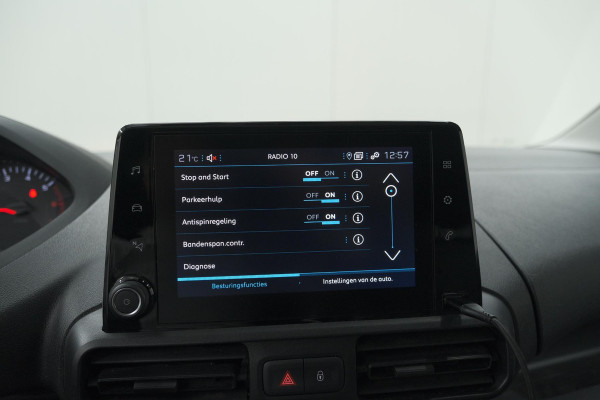 Peugeot Partner 1.5 BlueHDi 100 S&S L1 | Trekhaak | Apple Carplay | Laadruimte Pakket | 3 Zitplaatsen