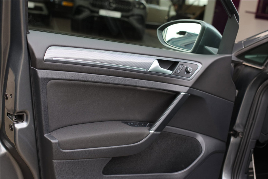 Volkswagen Golf 1.4 TSI 3X R-Line *Pano*Virtual*DSG*Keyless*