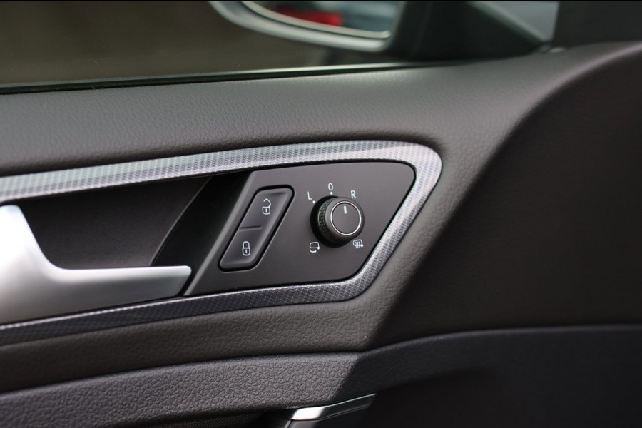 Volkswagen Golf 1.4 TSI 3X R-Line *Pano*Virtual*DSG*Keyless*