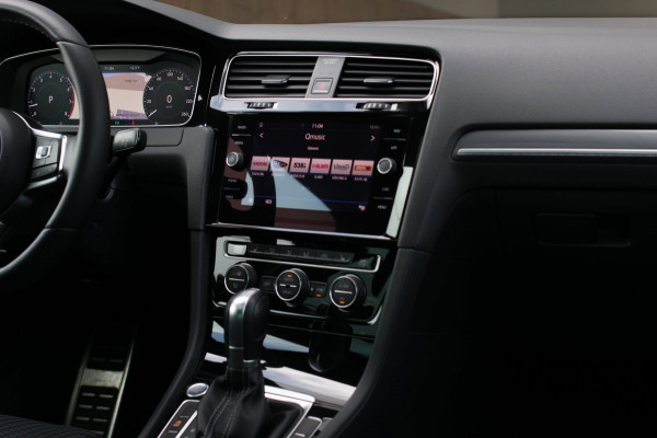 Volkswagen Golf 1.4 TSI 3X R-Line *Pano*Virtual*DSG*Keyless*