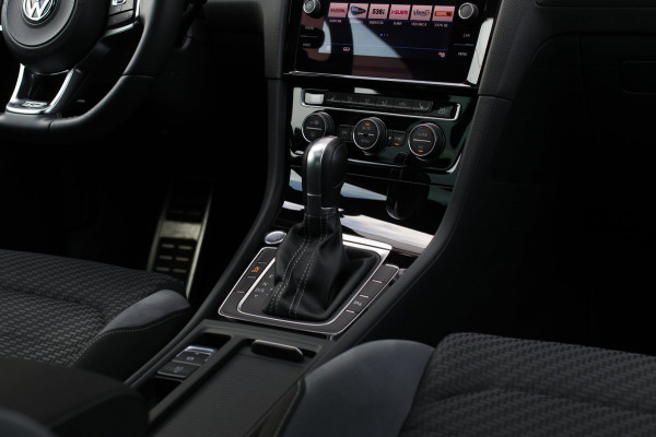 Volkswagen Golf 1.4 TSI 3X R-Line *Pano*Virtual*DSG*Keyless*