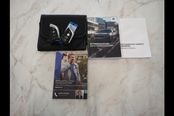 BMW 5 Serie Touring 530e xDrive | Leder | Trekhaak | HUD | Camera | Memory | Stoelkoeling | DAB | Carplay