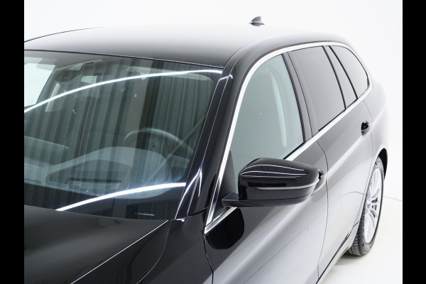 BMW 5 Serie Touring 530e xDrive | Leder | Trekhaak | HUD | Camera | Memory | Stoelkoeling | DAB | Carplay