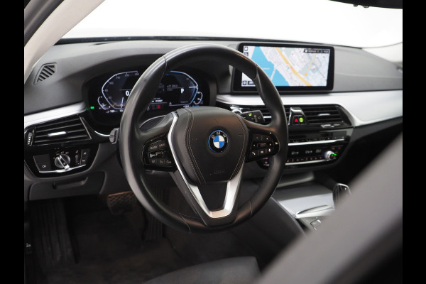 BMW 5 Serie Touring 530e xDrive | Leder | Trekhaak | HUD | Camera | Memory | Stoelkoeling | DAB | Carplay
