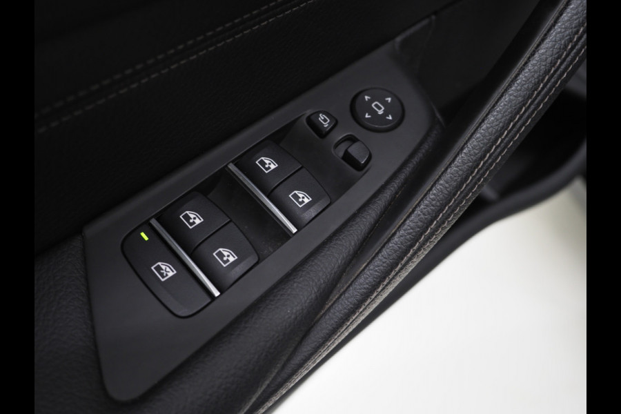 BMW 5 Serie Touring 530e xDrive | Leder | Trekhaak | HUD | Camera | Memory | Stoelkoeling | DAB | Carplay