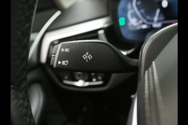 BMW 5 Serie Touring 530e xDrive | Leder | Trekhaak | HUD | Camera | Memory | Stoelkoeling | DAB | Carplay