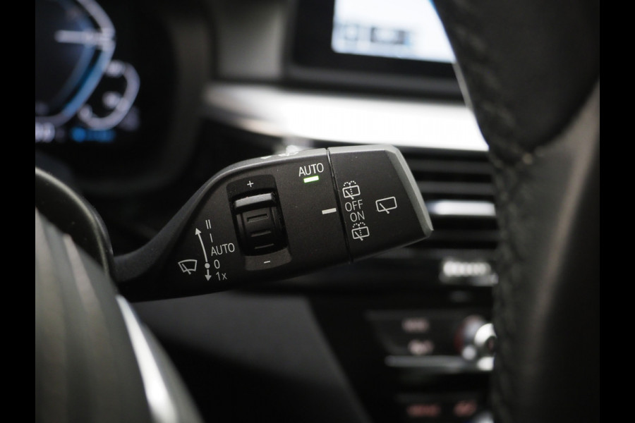 BMW 5 Serie Touring 530e xDrive | Leder | Trekhaak | HUD | Camera | Memory | Stoelkoeling | DAB | Carplay