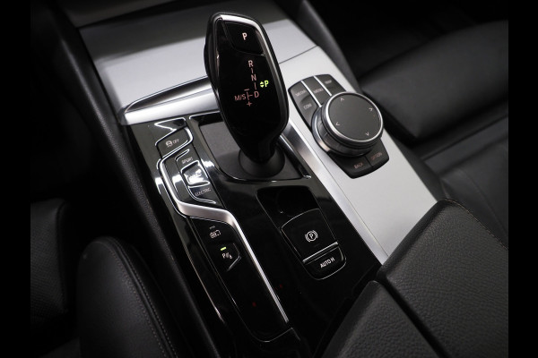 BMW 5 Serie Touring 530e xDrive | Leder | Trekhaak | HUD | Camera | Memory | Stoelkoeling | DAB | Carplay