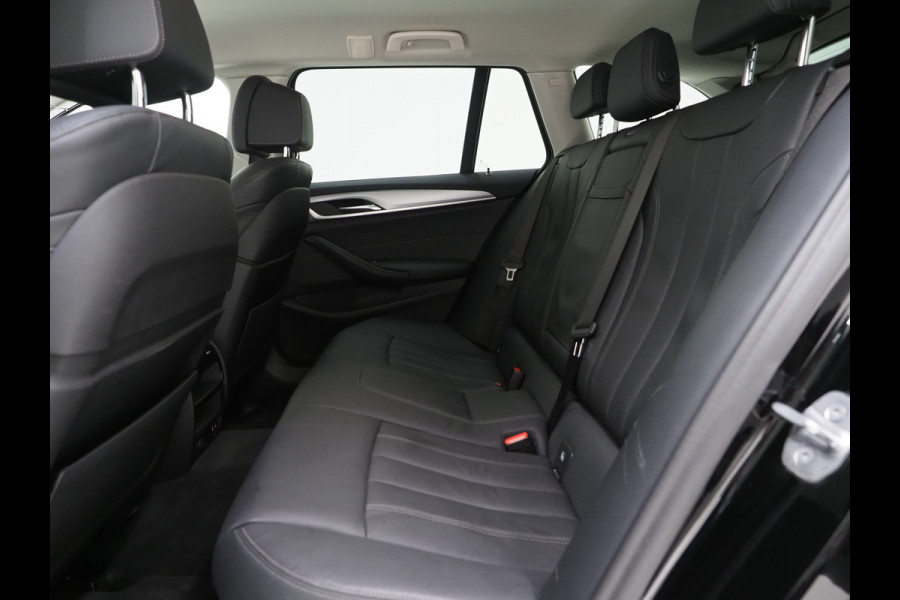 BMW 5 Serie Touring 530e xDrive | Leder | Trekhaak | HUD | Camera | Memory | Stoelkoeling | DAB | Carplay