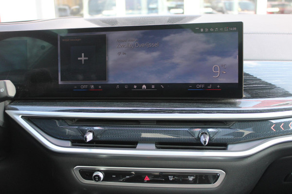 BMW X5 xDrive50e 490PK M-SPORT | PANORAMA SCHUIF/KANTEL DAK "SKY LOUNGE" | COMFORT STOELEN ELEKTRISCH VERSTELBAAR MET GEHEUGENFUNCTIE EN VERWARMBAAR VOOR EN ACHTER | LEDEREN BEKLEDING BMW INDIVIDUAL ZWART | EDELHOUT INTERIEURLIJSTEN | RIJASSISTENT-SYSTEEM DRIVING ASSISTANT PROFFESIONAL MET O.A. DODEHOEK DETECTIE EN ADAPTIVE CRUISE CONTROL | TRAVEL PAKKET | INNOVATIE-PAKKET: PARKEERASSISTENT-PAKKET PROFESSIONAL/ADAPTIEVE LED KOPLAMPEN/HARMAN/KARDON AUDIO SYSTEM/BMW LIVE PROFESSIONAL/RIJASSISTEN-SYSTEEM BMW GESTURE CONTROL/RIJSTROOK ASSISTENT/RIJSTROOKWISSEL ASSISTENT/BOTSWAARS