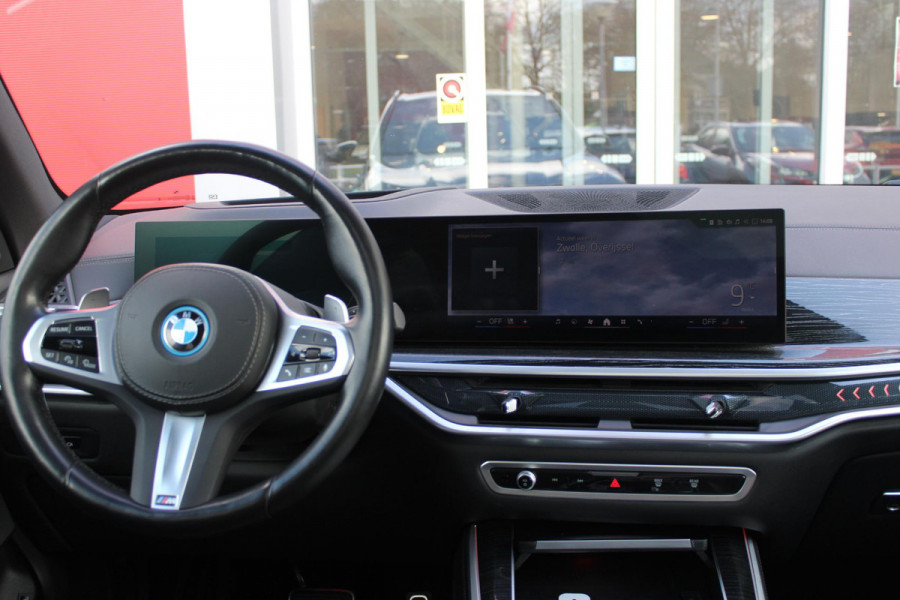 BMW X5 xDrive50e 490PK M-SPORT | PANORAMA SCHUIF/KANTEL DAK "SKY LOUNGE" | COMFORT STOELEN ELEKTRISCH VERSTELBAAR MET GEHEUGENFUNCTIE EN VERWARMBAAR VOOR EN ACHTER | LEDEREN BEKLEDING BMW INDIVIDUAL ZWART | EDELHOUT INTERIEURLIJSTEN | RIJASSISTENT-SYSTEEM DRIVING ASSISTANT PROFFESIONAL MET O.A. DODEHOEK DETECTIE EN ADAPTIVE CRUISE CONTROL | TRAVEL PAKKET | INNOVATIE-PAKKET: PARKEERASSISTENT-PAKKET PROFESSIONAL/ADAPTIEVE LED KOPLAMPEN/HARMAN/KARDON AUDIO SYSTEM/BMW LIVE PROFESSIONAL/RIJASSISTEN-SYSTEEM BMW GESTURE CONTROL/RIJSTROOK ASSISTENT/RIJSTROOKWISSEL ASSISTENT/BOTSWAARS