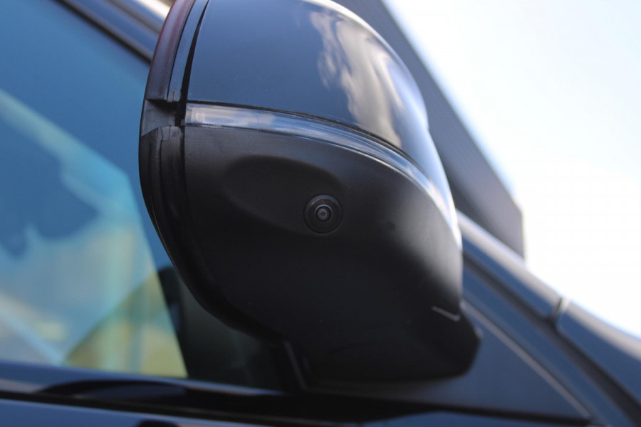 BMW X5 xDrive50e 490PK M-SPORT | PANORAMA SCHUIF/KANTEL DAK "SKY LOUNGE" | COMFORT STOELEN ELEKTRISCH VERSTELBAAR MET GEHEUGENFUNCTIE EN VERWARMBAAR VOOR EN ACHTER | LEDEREN BEKLEDING BMW INDIVIDUAL ZWART | EDELHOUT INTERIEURLIJSTEN | RIJASSISTENT-SYSTEEM DRIVING ASSISTANT PROFFESIONAL MET O.A. DODEHOEK DETECTIE EN ADAPTIVE CRUISE CONTROL | TRAVEL PAKKET | INNOVATIE-PAKKET: PARKEERASSISTENT-PAKKET PROFESSIONAL/ADAPTIEVE LED KOPLAMPEN/HARMAN/KARDON AUDIO SYSTEM/BMW LIVE PROFESSIONAL/RIJASSISTEN-SYSTEEM BMW GESTURE CONTROL/RIJSTROOK ASSISTENT/RIJSTROOKWISSEL ASSISTENT/BOTSWAARS