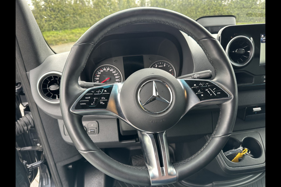 Mercedes-Benz Sprinter 319 CDI 191 PK 4x4 AUTOMAAT FACELIFT BPM VRIJ !! / 9G-TRONIC / L3H2 / STUUR EN STOELVERWARMING / 2.8 TONS TREKHAAK / CAMERA / AD