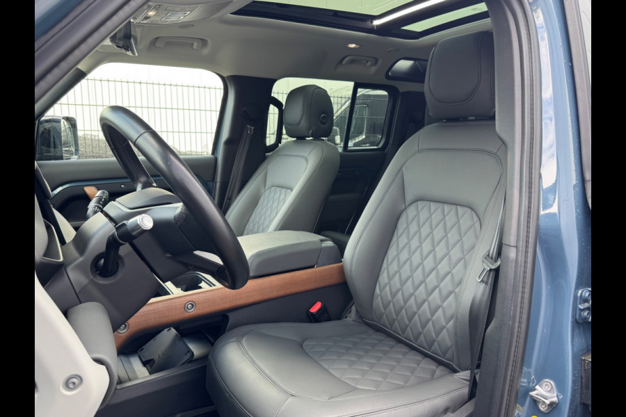 Land Rover Defender 110 P300 110 X-DYNAMIC LEDER LUCHTVERING PANORAMADAK URBAN
