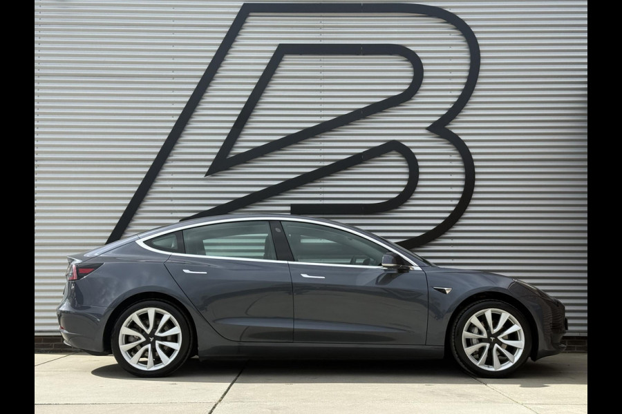 Tesla Model 3 Standard RWD Plus 60 kWh 1e Eigenaar|AutoPilot|Navi|Clima|Cruise|Pano|Stoel verw|N.A.P|APK tot 12-2027
