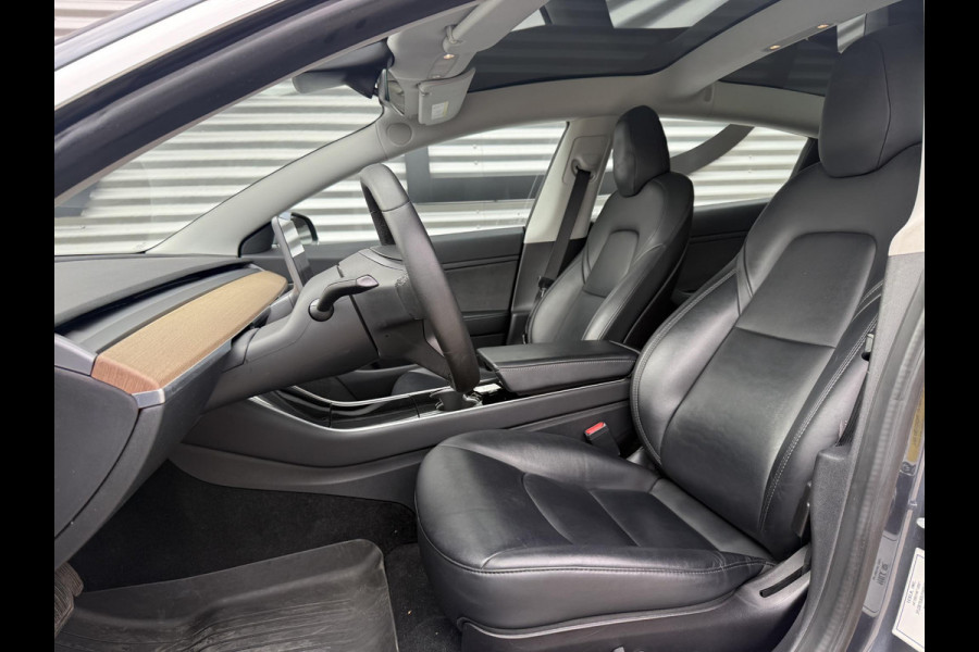 Tesla Model 3 Standard RWD Plus 60 kWh 1e Eigenaar|AutoPilot|Navi|Clima|Cruise|Pano|Stoel verw|N.A.P|APK tot 12-2027