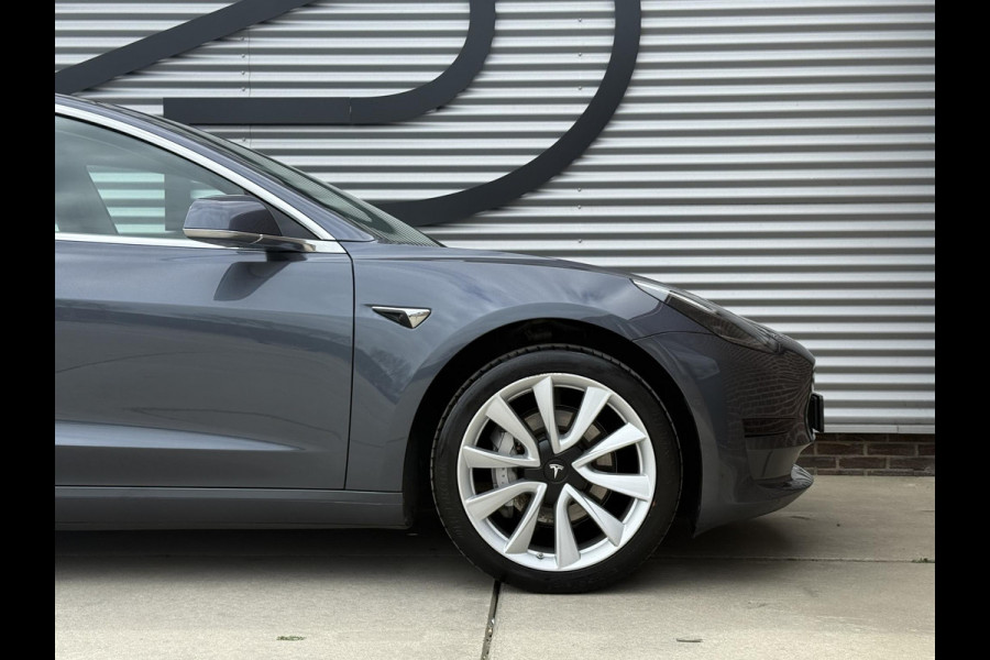Tesla Model 3 Standard RWD Plus 60 kWh 1e Eigenaar|AutoPilot|Navi|Clima|Cruise|Pano|Stoel verw|N.A.P|APK tot 12-2027