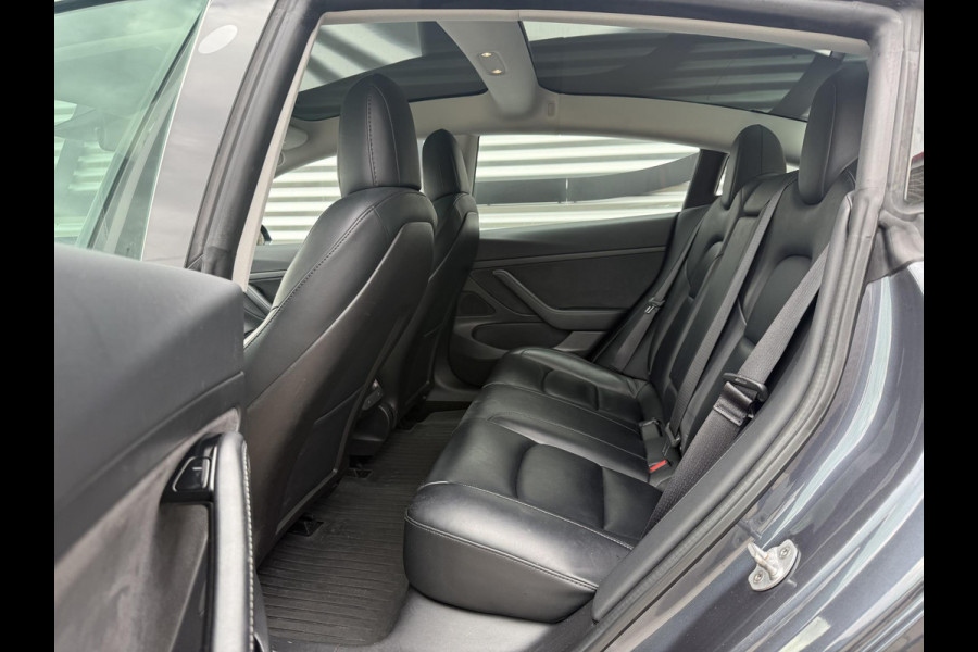 Tesla Model 3 Standard RWD Plus 60 kWh 1e Eigenaar|AutoPilot|Navi|Clima|Cruise|Pano|Stoel verw|N.A.P|APK tot 12-2027