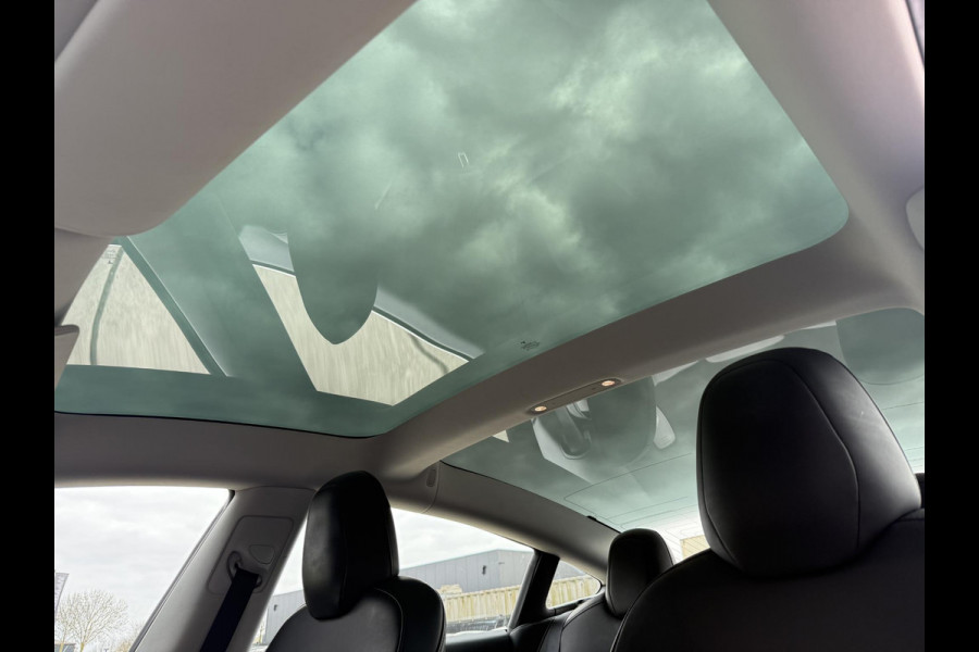 Tesla Model 3 Standard RWD Plus 60 kWh 1e Eigenaar|AutoPilot|Navi|Clima|Cruise|Pano|Stoel verw|N.A.P|APK tot 12-2027