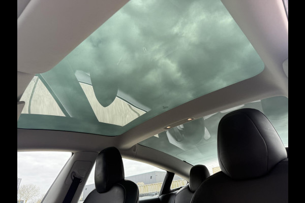 Tesla Model 3 Standard RWD Plus 60 kWh 1e Eigenaar|AutoPilot|Navi|Clima|Cruise|Pano|Stoel verw|N.A.P|APK tot 12-2027