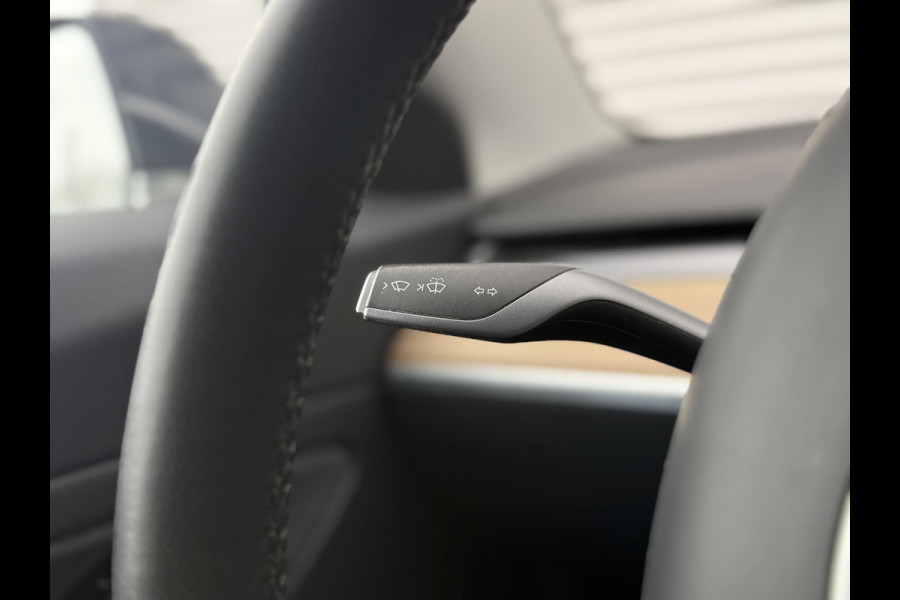 Tesla Model 3 Standard RWD Plus 60 kWh 1e Eigenaar|AutoPilot|Navi|Clima|Cruise|Pano|Stoel verw|N.A.P|APK tot 12-2027