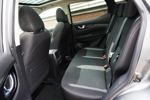 Nissan QASHQAI 1.3 DIG-T 140PK|Panodak|Trekhaak|360Camera| Dealeronderhouden.