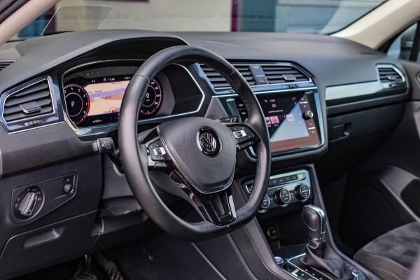 Volkswagen Tiguan Allspace 2.0 TSI 4Motion Highline 7p. *360 Camera*Head-Up*Trekhaak*Led*