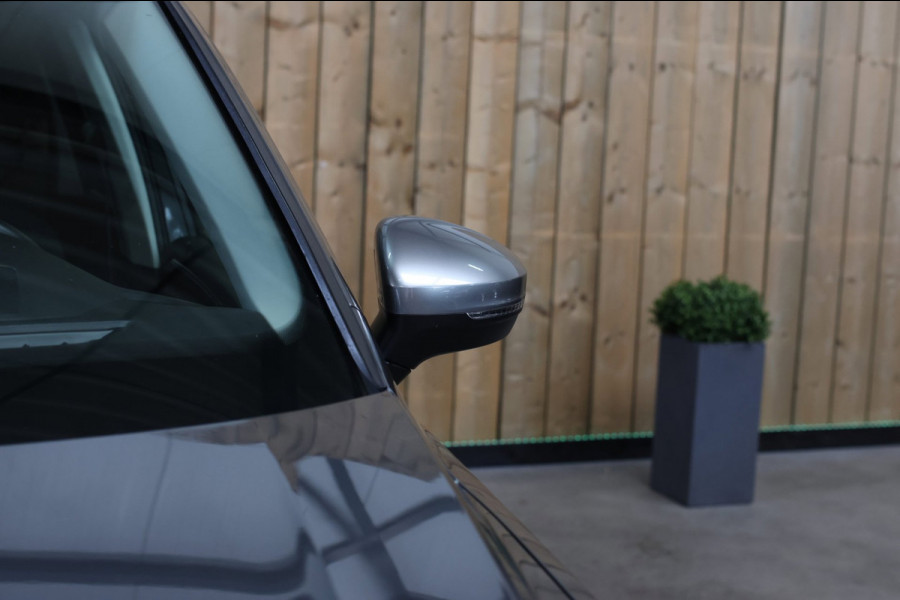 Volkswagen Tiguan Allspace 2.0 TSI 4Motion Highline 7p. *360 Camera*Head-Up*Trekhaak*Led*