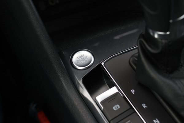 Volkswagen Tiguan Allspace 2.0 TSI 4Motion Highline 7p. *360 Camera*Head-Up*Trekhaak*Led*