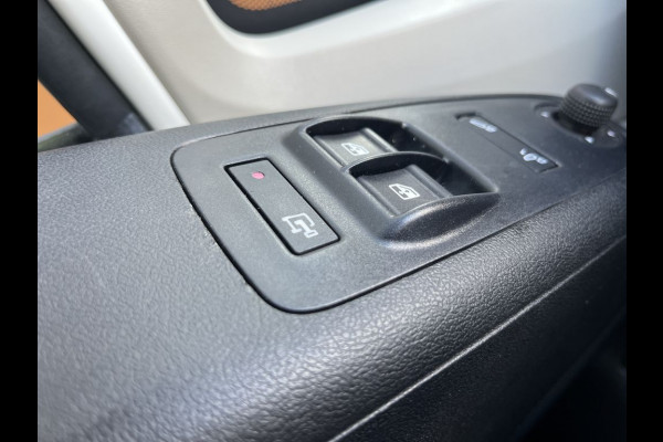 Peugeot Boxer 335 2.0 BlueHDI L2H2 Pro Lease €287 p/m, Imperiaal, Inrichting, Airco, Camera, PDC, Cruise controle, Onderhoudshistorie aanwezig