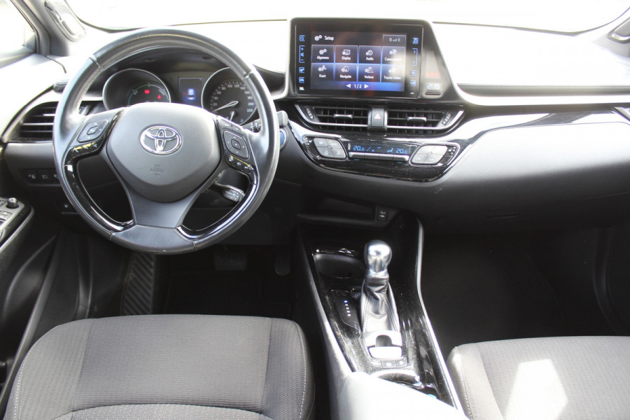 Toyota C-HR 1.8 Hybrid Style rijklaar prijs CAMERA VERWARMBARE STOELEN CLIMA