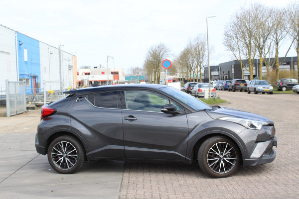 Toyota C-HR 1.8 Hybrid Style rijklaar prijs CAMERA VERWARMBARE STOELEN CLIMA