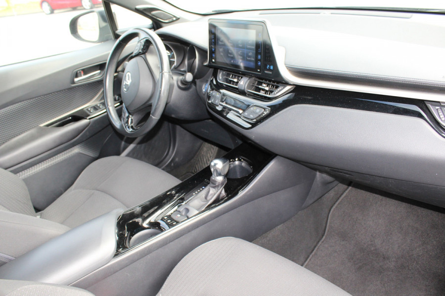 Toyota C-HR 1.8 Hybrid Style rijklaar prijs CAMERA VERWARMBARE STOELEN CLIMA