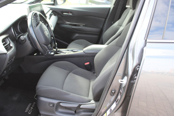 Toyota C-HR 1.8 Hybrid Style rijklaar prijs CAMERA VERWARMBARE STOELEN CLIMA