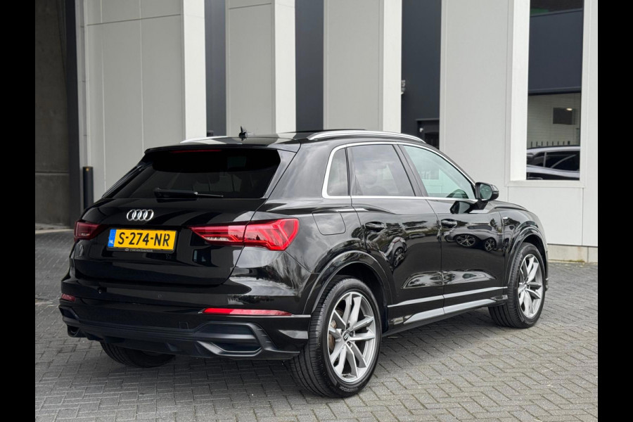 Audi Q3 35 TFSI S LINE edition one, panoramadak, stoelverwarming, digitaal cockpit , dealer onderhouden