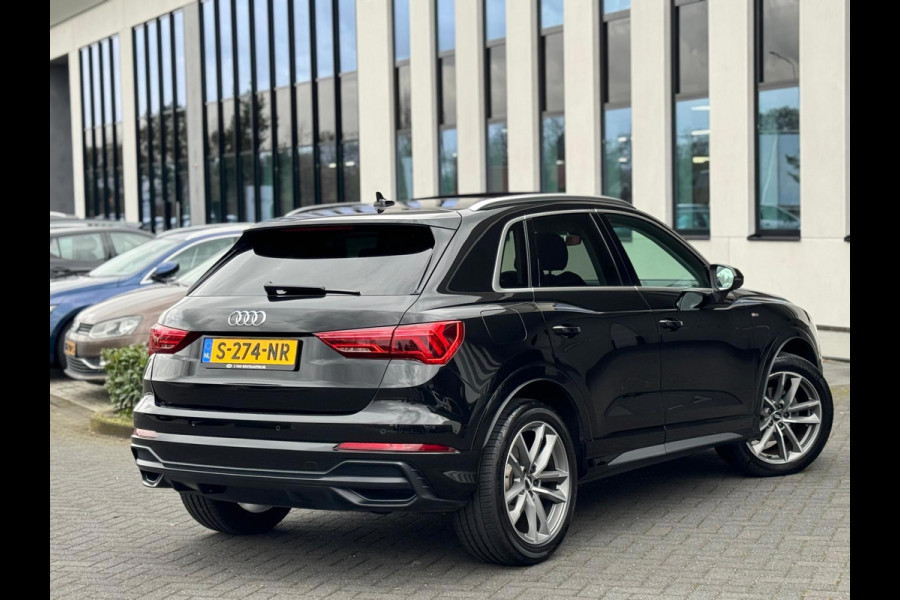 Audi Q3 35 TFSI S LINE edition one, panoramadak, stoelverwarming, digitaal cockpit , dealer onderhouden