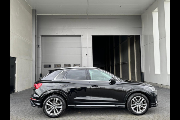 Audi Q3 35 TFSI S LINE edition one, panoramadak, stoelverwarming, digitaal cockpit , dealer onderhouden