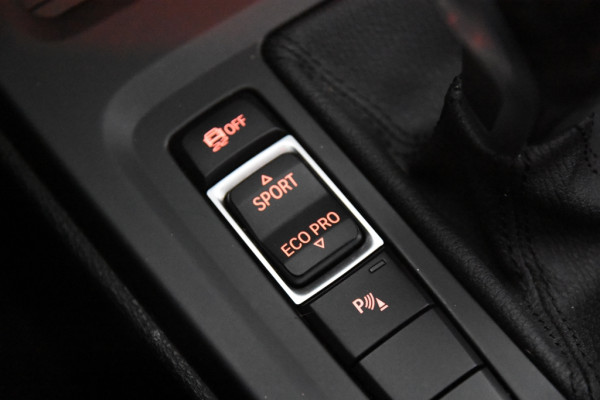 BMW X1 sDrive18i *1ste Eigenaar*Leer*Panoramadak*Navigatie*