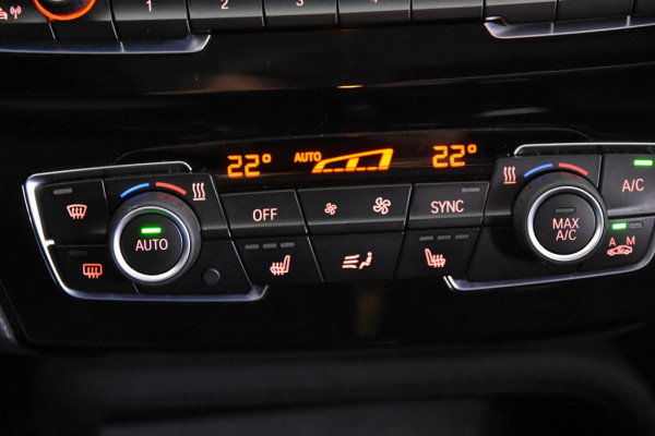 BMW X1 sDrive18i *1ste Eigenaar*Leer*Panoramadak*Navigatie*