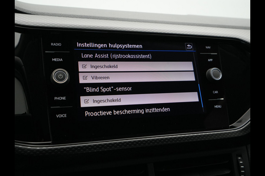 Volkswagen T-Cross 1.0 TSI 95pk Life Navigatie Carplay Pdc Acc Sideassist