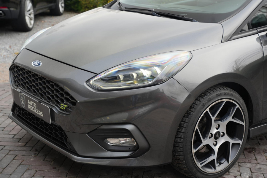 Ford Fiesta 1.5 EcoBoost ST-3 Panoramadak Cruise Recaro LED Keyless