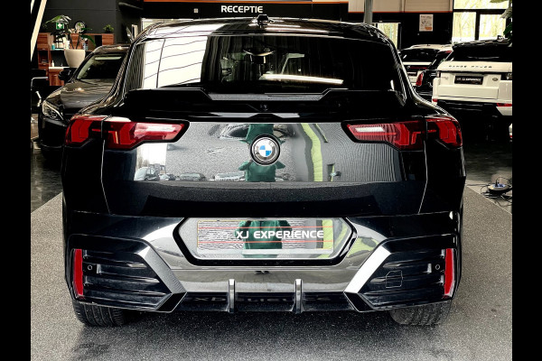 BMW X2 SDrive20i M-Sport Launch Edition NAP MASSAGE PANO GARANTIE EL.TREKHAAK