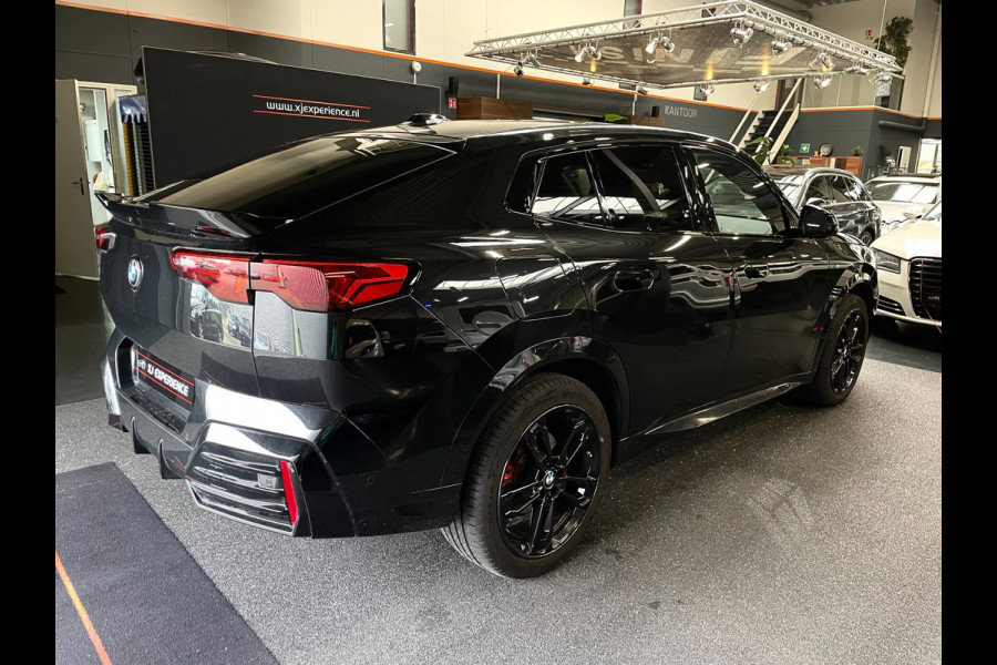 BMW X2 SDrive20i M-Sport Launch Edition NAP MASSAGE PANO GARANTIE EL.TREKHAAK