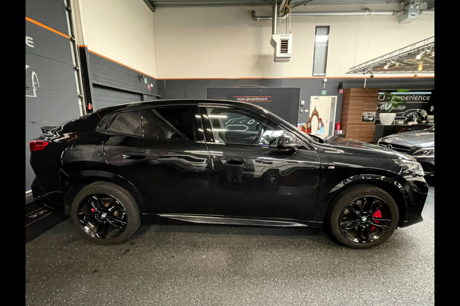 BMW X2 SDrive20i M-Sport Launch Edition NAP MASSAGE PANO GARANTIE EL.TREKHAAK