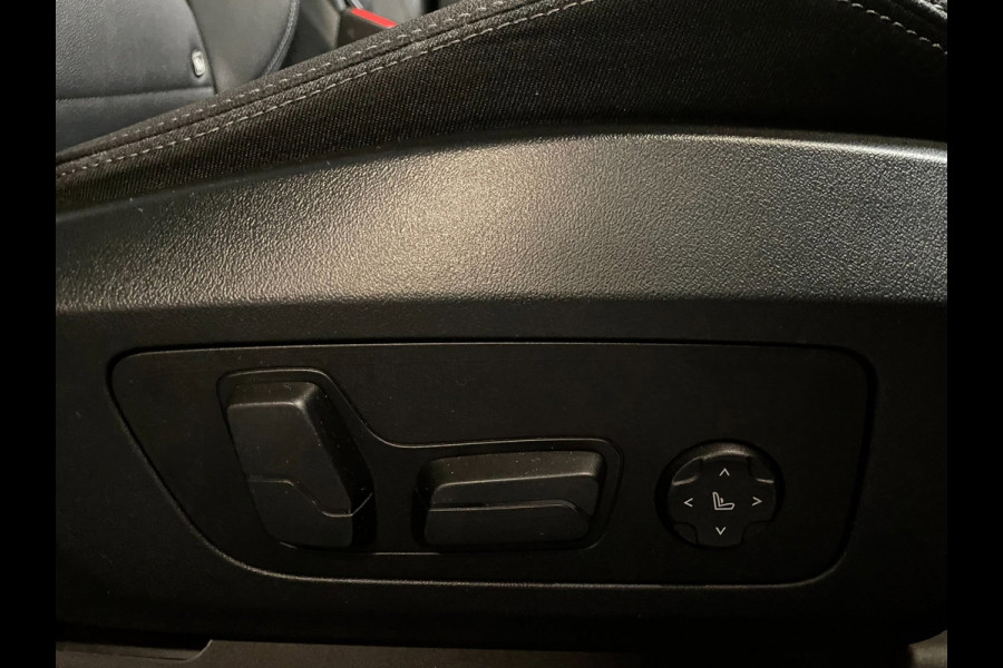 BMW X2 SDrive20i M-Sport Launch Edition NAP MASSAGE PANO GARANTIE EL.TREKHAAK