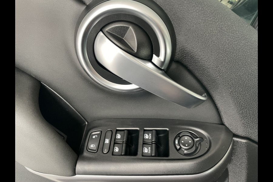 Fiat 500X 1.4 Turbo MultiAir Mirror Achteruitrijcamera - Navigatie - Apple carplay - Airco - Cruise control - Parkeersensor achter - Radio - Dakrails - Bluetooth - Elektrische ramen - Licht metalen velgen 17 inch - Start/ stop systeem - Stuur leder - Stuur multifunctioneel - Door ons nieuw geleverd - Altijd door ons onderhouden