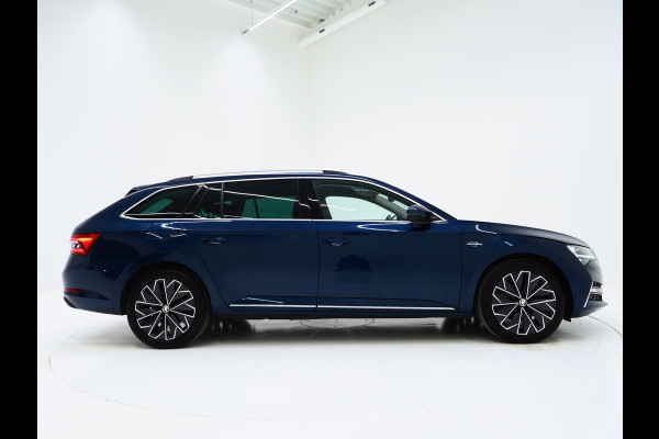 Škoda Superb Combi 1.4 TSI iV Laurin & Klement | Leder | Canton | Trekhaak | Camera | Keyless | Adaptive Cruise | Memory | Carplay