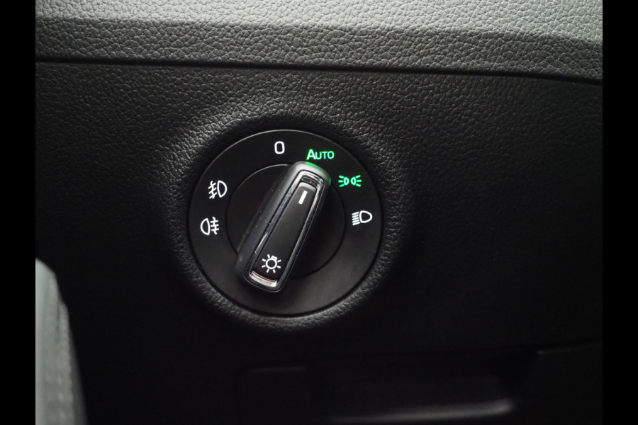 Škoda Superb Combi 1.4 TSI iV Laurin & Klement | Leder | Canton | Trekhaak | Camera | Keyless | Adaptive Cruise | Memory | Carplay