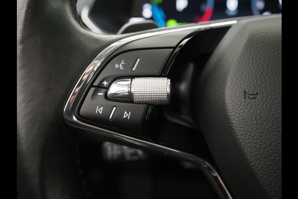 Škoda Superb Combi 1.4 TSI iV Laurin & Klement | Leder | Canton | Trekhaak | Camera | Keyless | Adaptive Cruise | Memory | Carplay